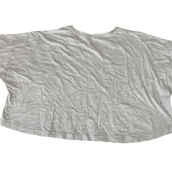 Disney Patriotic Red White & Blue USA Mickey Mouse Gray Top Women's Size XL - Picture 4 of 7